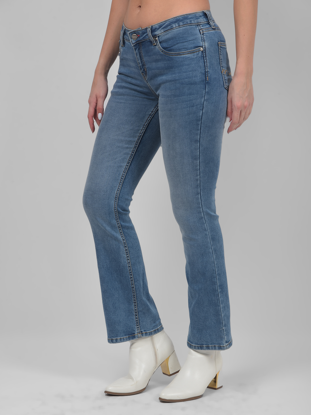 Numero Uno Women Solid Light Blue Jeans